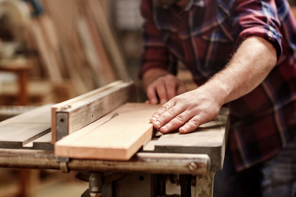 647888ca92d03e3fca3f2389 carpentry